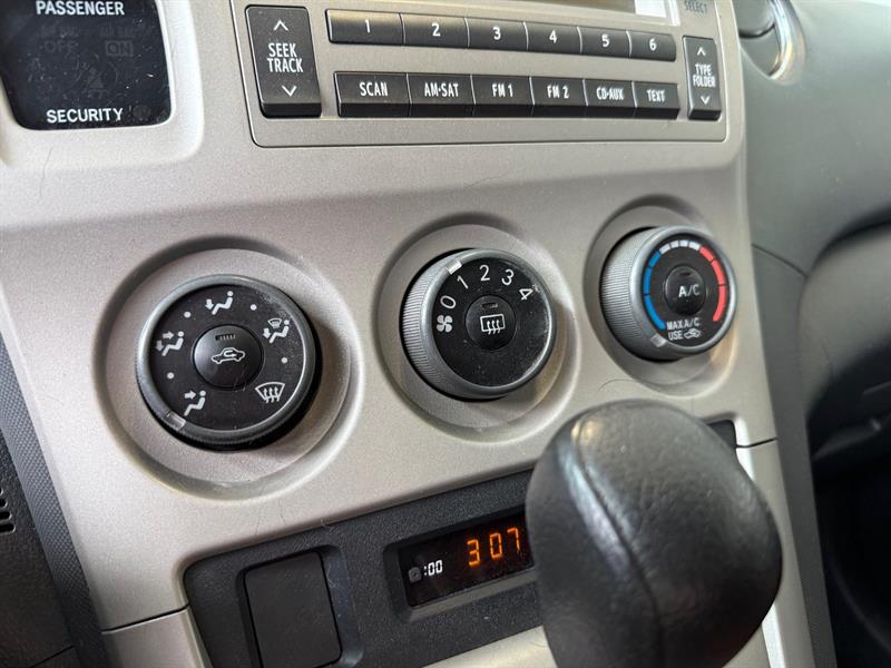 toyota Matrix 2011 - 25