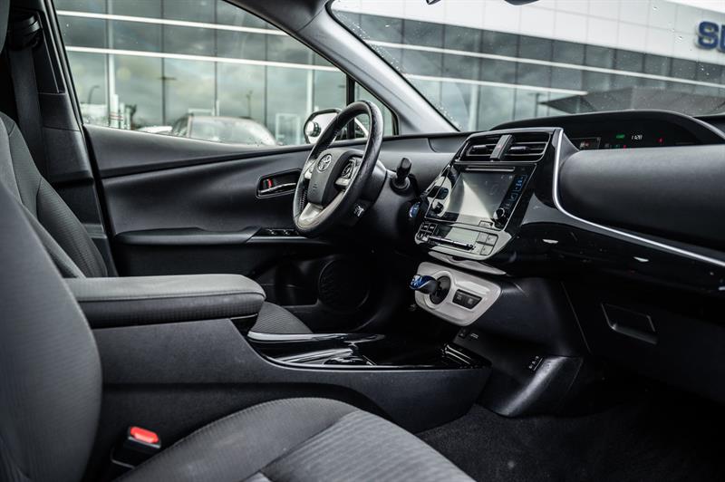 toyota Prius 2017 - 29