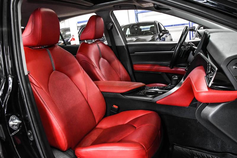 toyota Camry Hybrid 2022 - 17