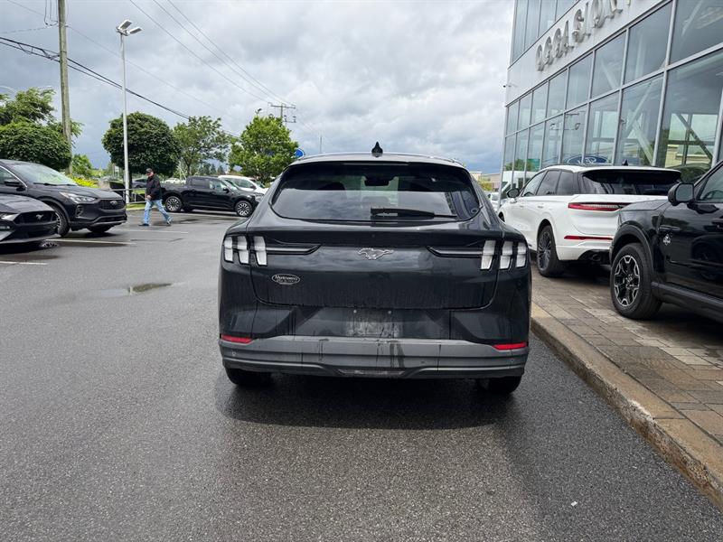 ford Mustang Mach-E 2022 - 13