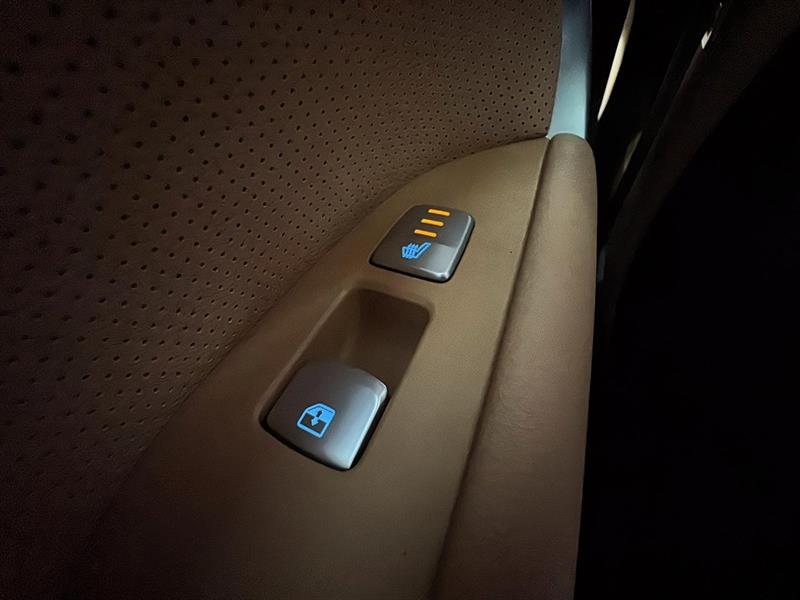 genesis G70 2022 - 42