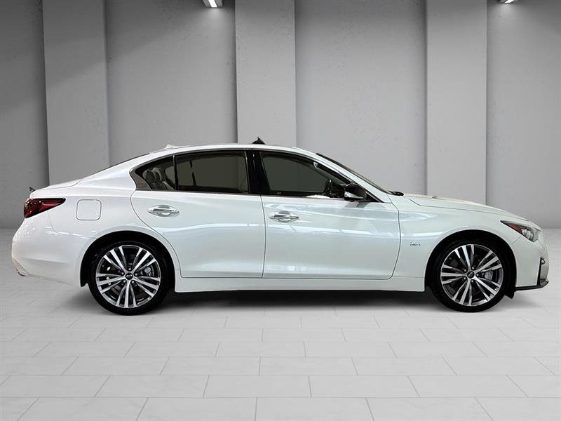 infiniti Q50 2018 - 11