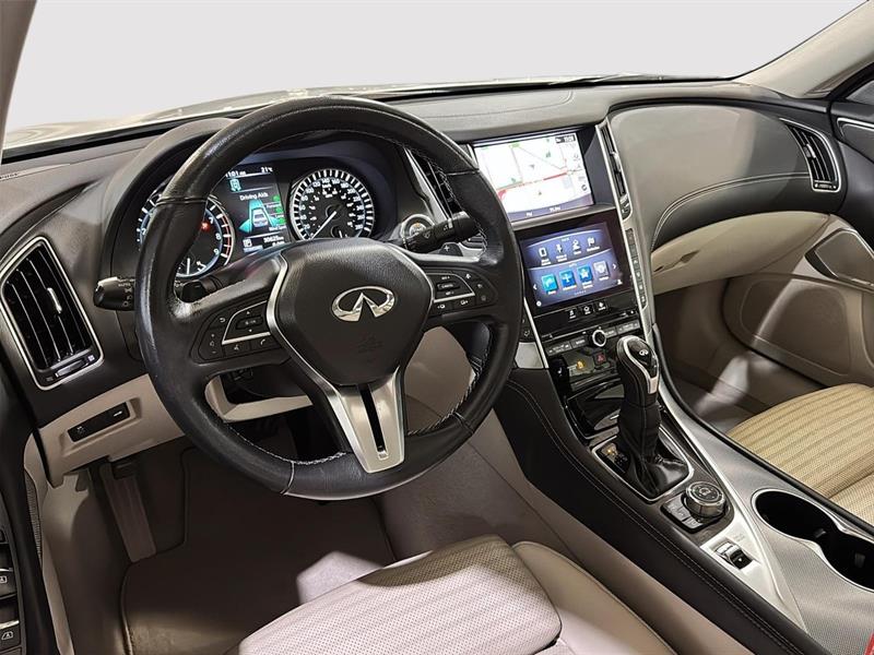 infiniti Q50 2018 - 12