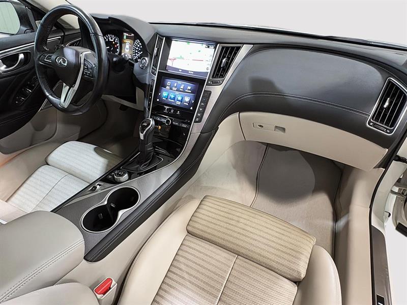infiniti Q50 2018 - 13