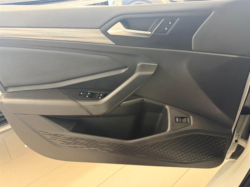 volkswagen Jetta 2020 - 16
