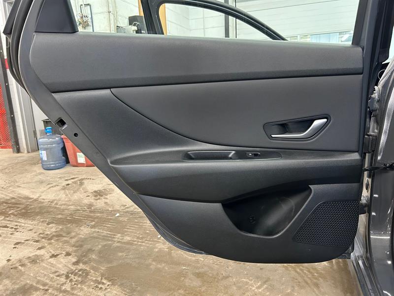 hyundai Elantra 2025 - 26