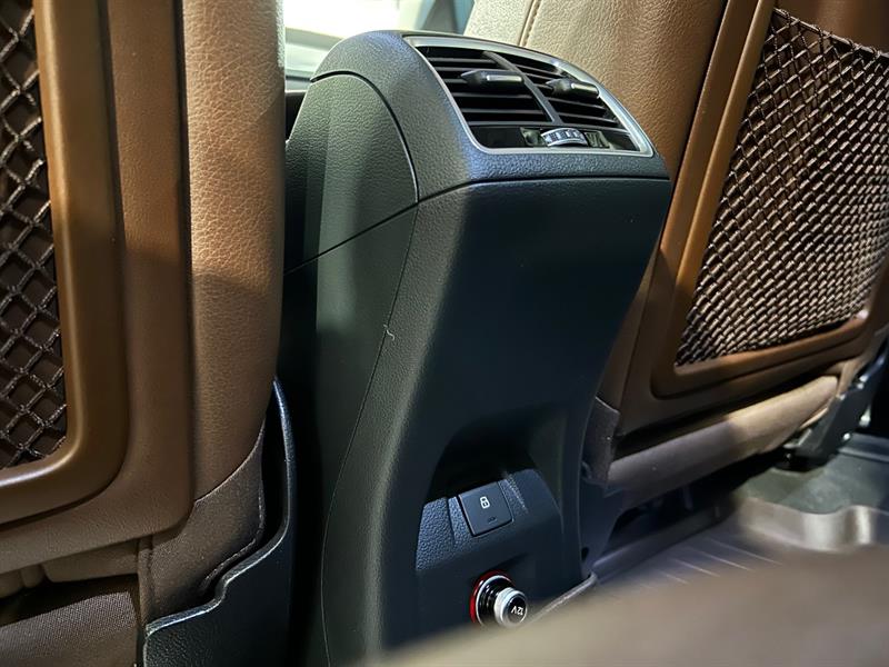 audi Q3 2018 - 32