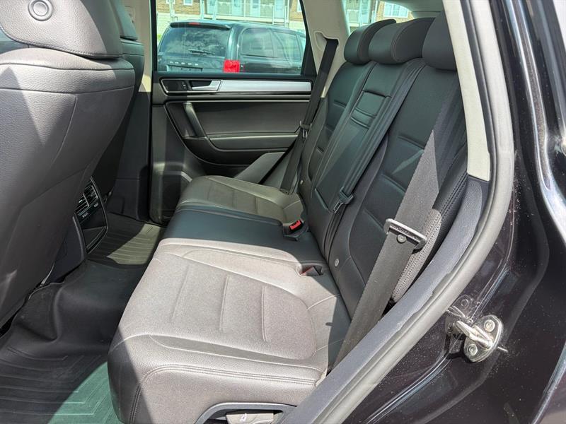 volkswagen Touareg 2016 - 9