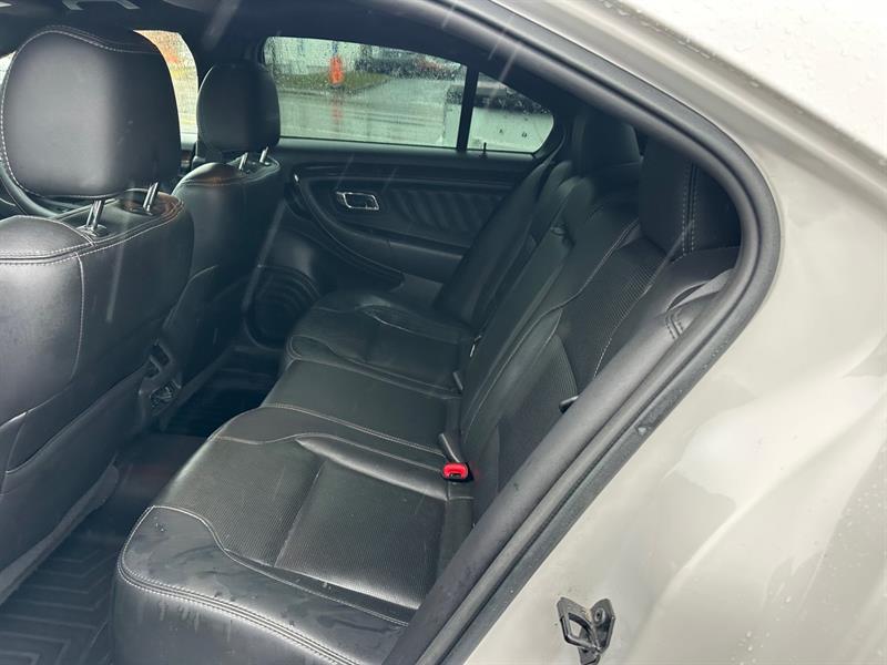 ford Taurus 2015 - 6