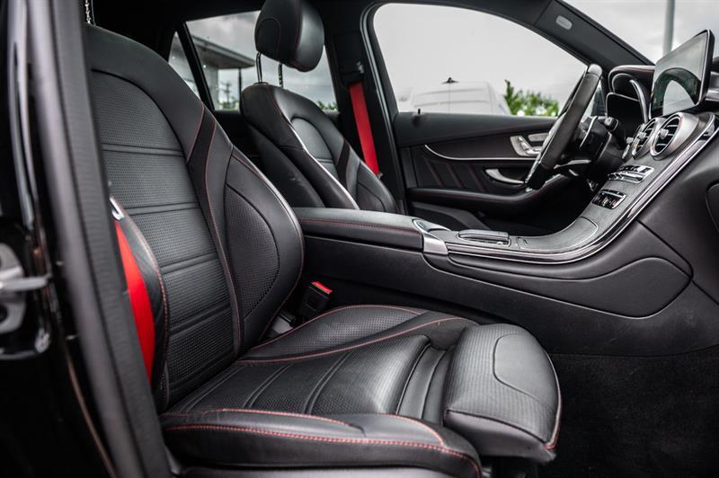 mercedes-benz GLC43 AMG 2022 - 44