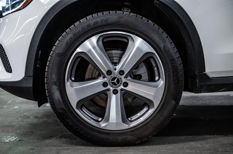 mercedes-benz GLC300 2022 - 20