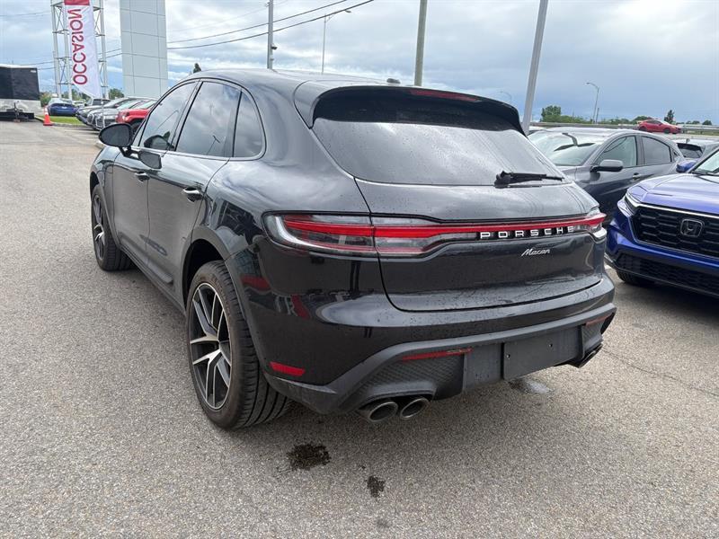 2025 Porsche Macan - Image 2