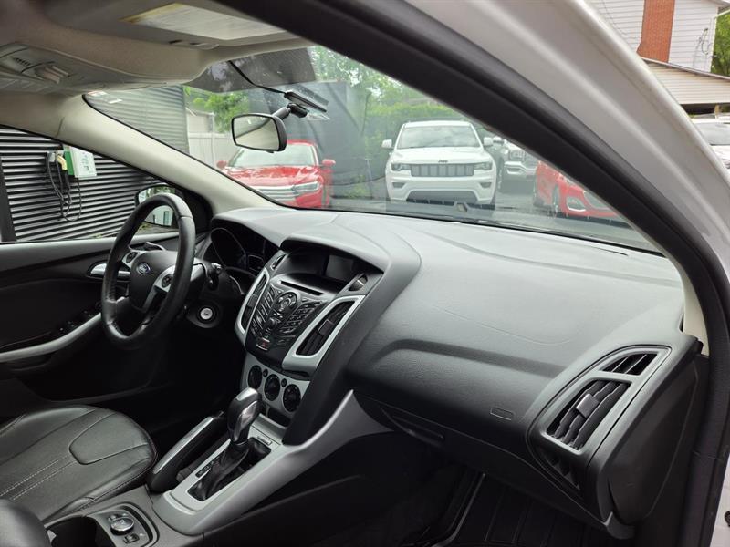 ford Focus 2013 - 10