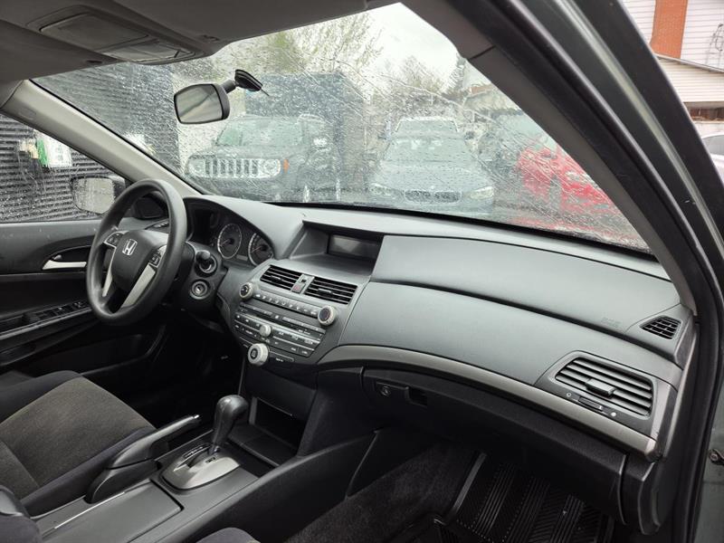 2009 Honda Accord - Image 9