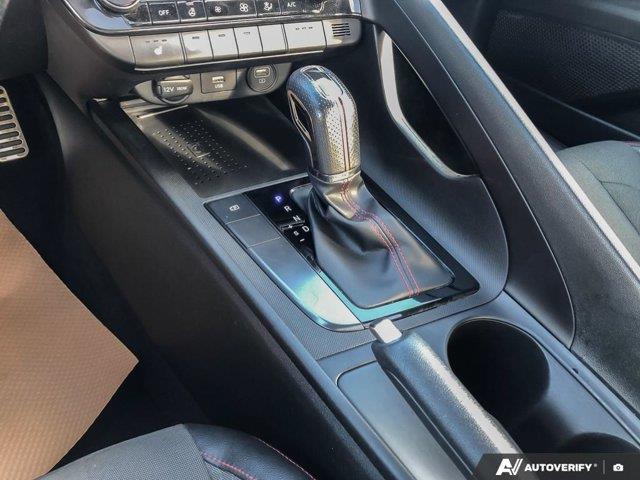 hyundai Elantra 2022 - 17