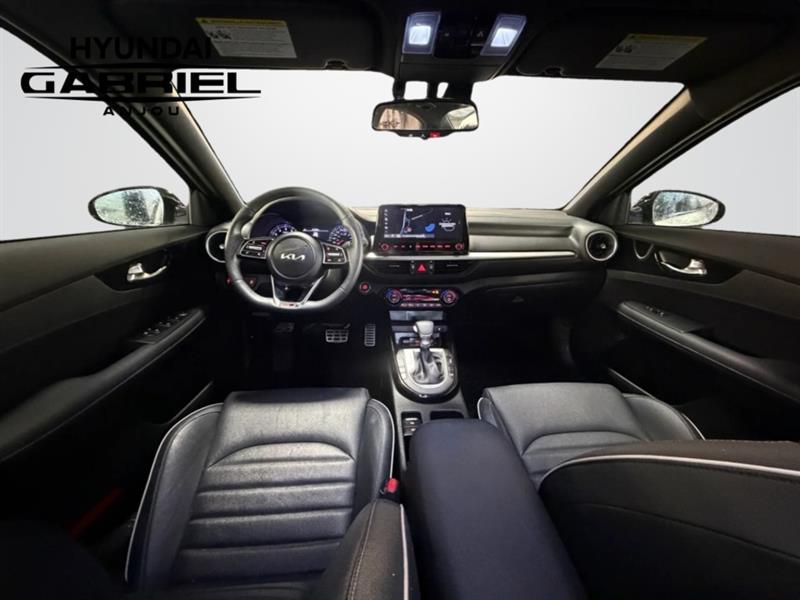 kia Forte 2024 - 9