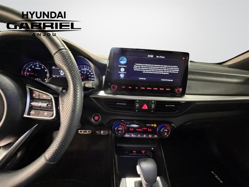 kia Forte 2024 - 17