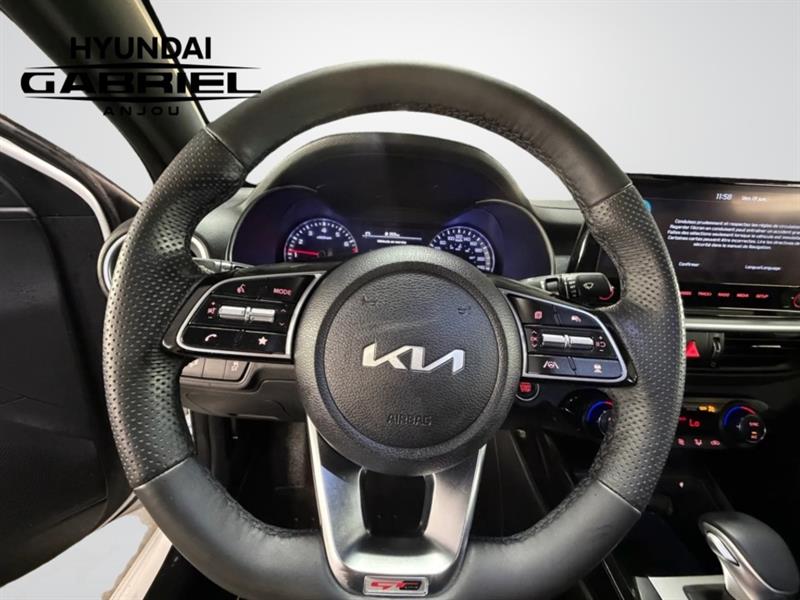 kia Forte 2024 - 20