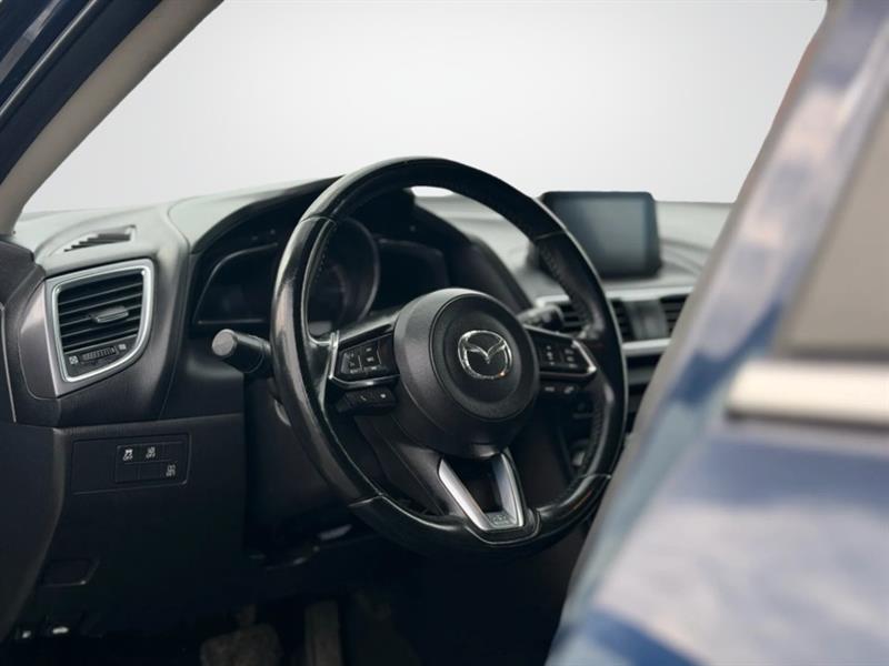mazda Mazda3 2018 - 10
