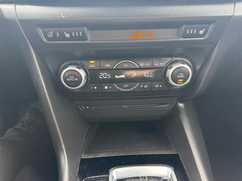mazda Mazda3 2018 - 17