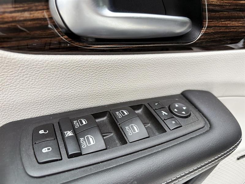 chrysler Pacifica 2024 - 15