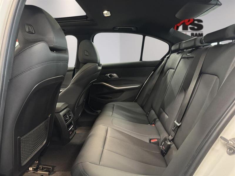 bmw 330I 2020 - 9