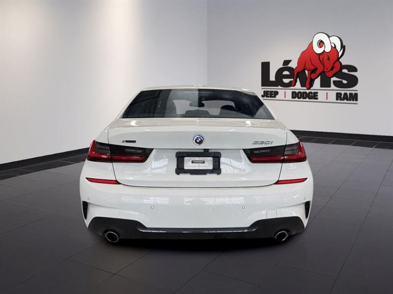 bmw 330I 2020 - 12