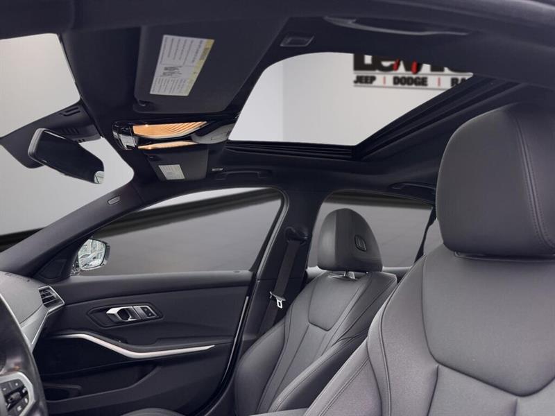 bmw 330I 2020 - 15