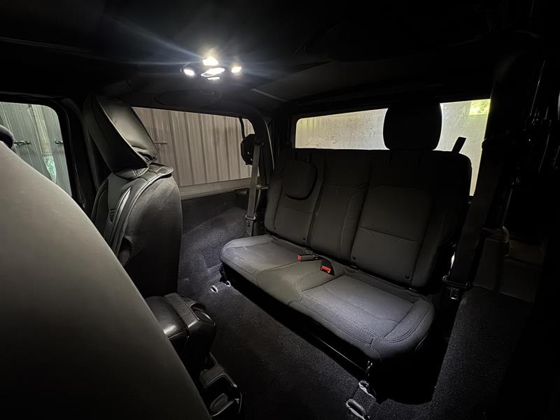 jeep Wrangler 2021 - 10