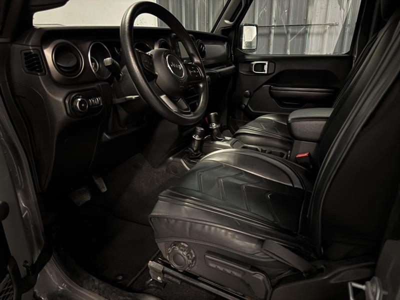 jeep Wrangler 2021 - 13