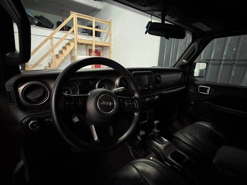 jeep Wrangler 2021 - 14