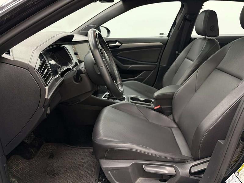 volkswagen Jetta 2019 - 12
