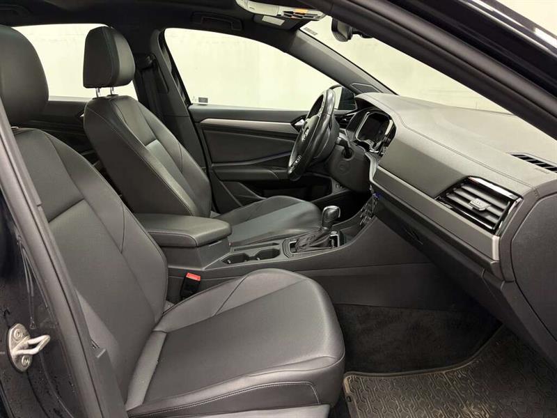 volkswagen Jetta 2019 - 14