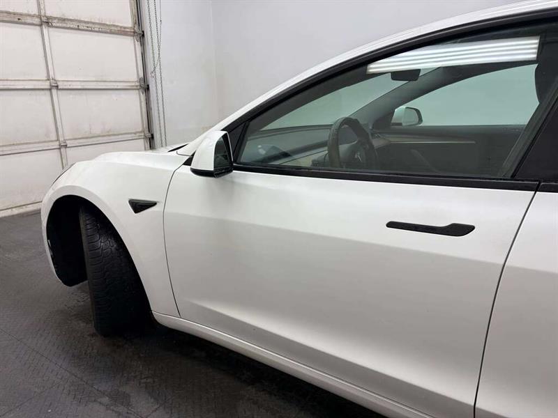 tesla Model 3 2021 - 3