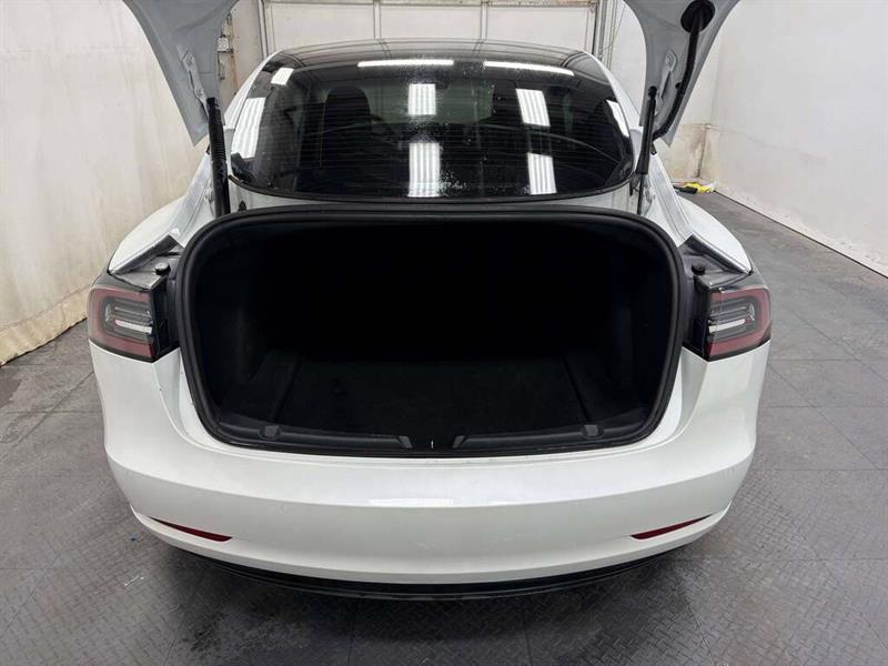 tesla Model 3 2021 - 8