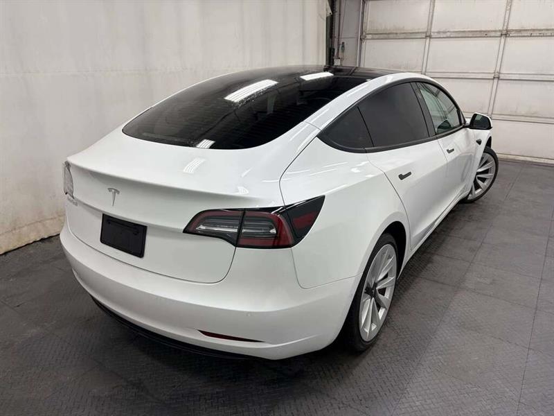 tesla Model 3 2021 - 10