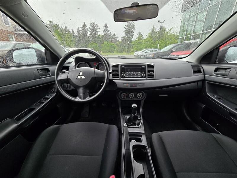 mitsubishi Lancer 2015 - 10