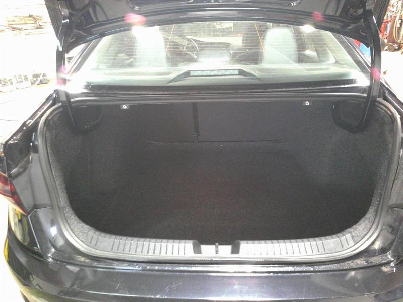 volkswagen Jetta 2019 - 9