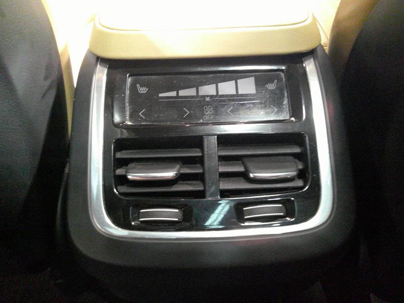 volvo XC90 2016 - 14