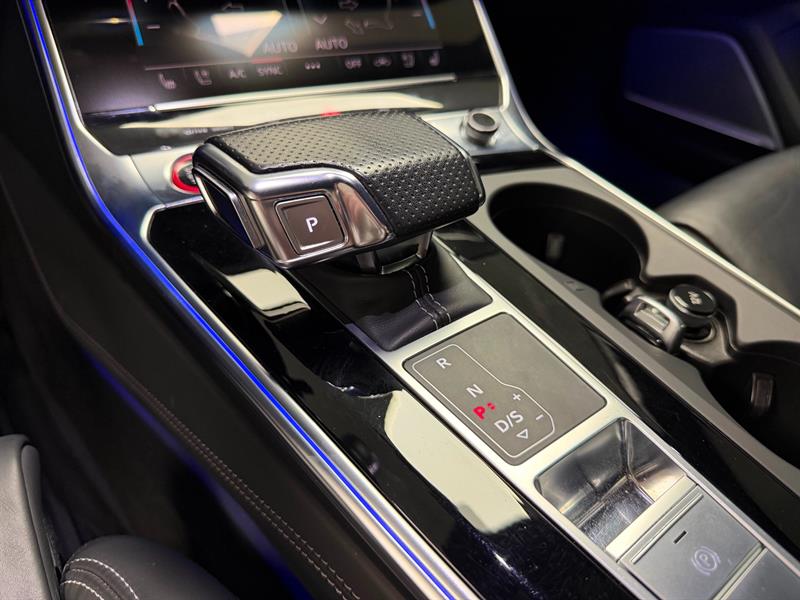 audi RS 6 Avant 2023 - 25
