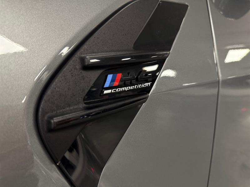 bmw M4 2023 - 22