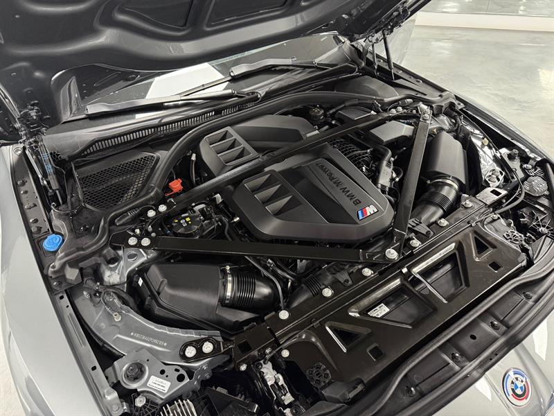 bmw M4 2023 - 25