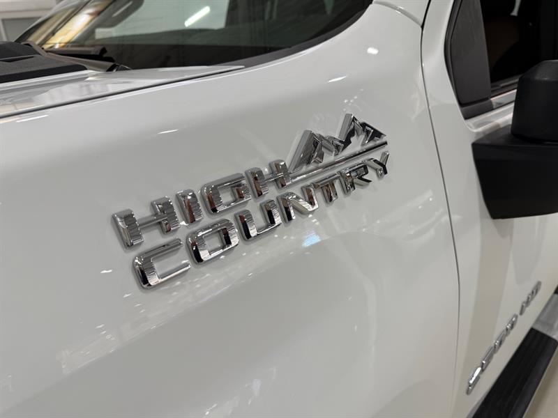 chevrolet Silverado 2500HD 2023 - 26