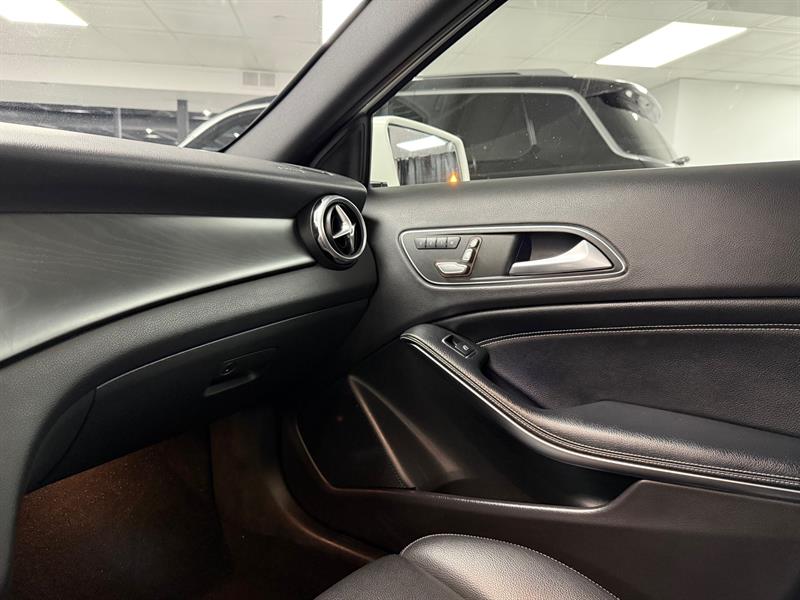 mercedes-benz GLA 250 2019 - 18