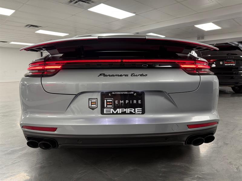 Porsche Panamera 4