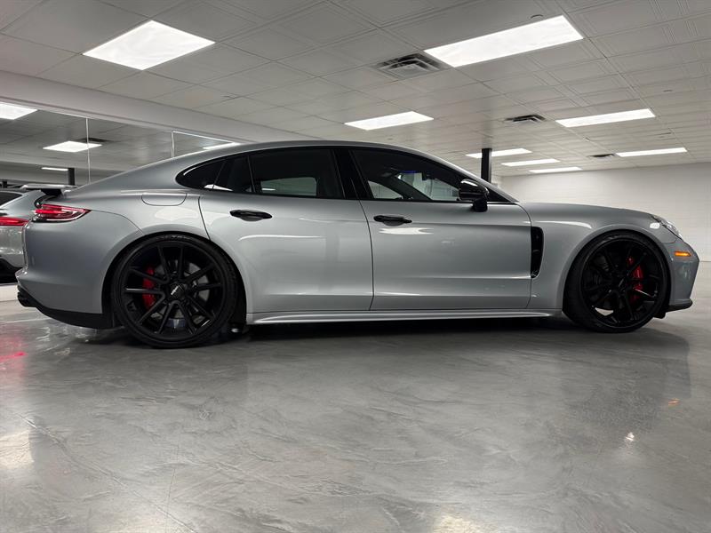 Porsche Panamera 6