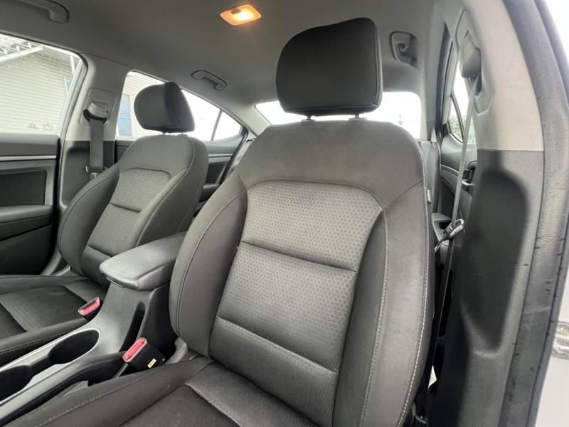 hyundai Elantra 2017 - 20