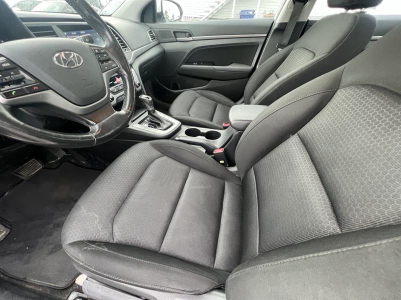 hyundai Elantra 2017 - 21