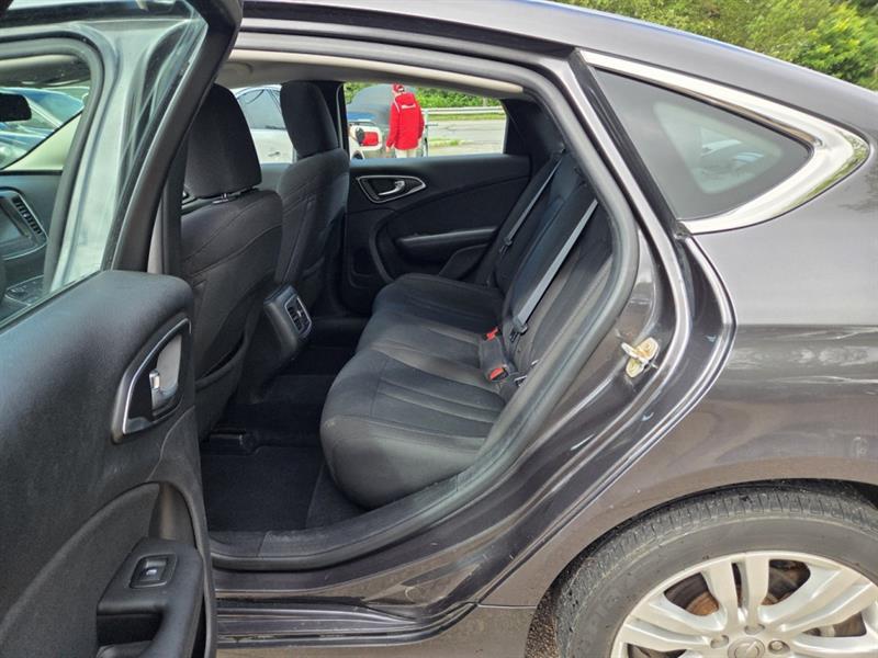chrysler 200 2016 - 14