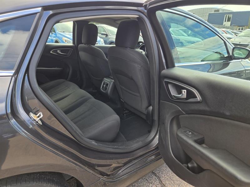 chrysler 200 2016 - 15